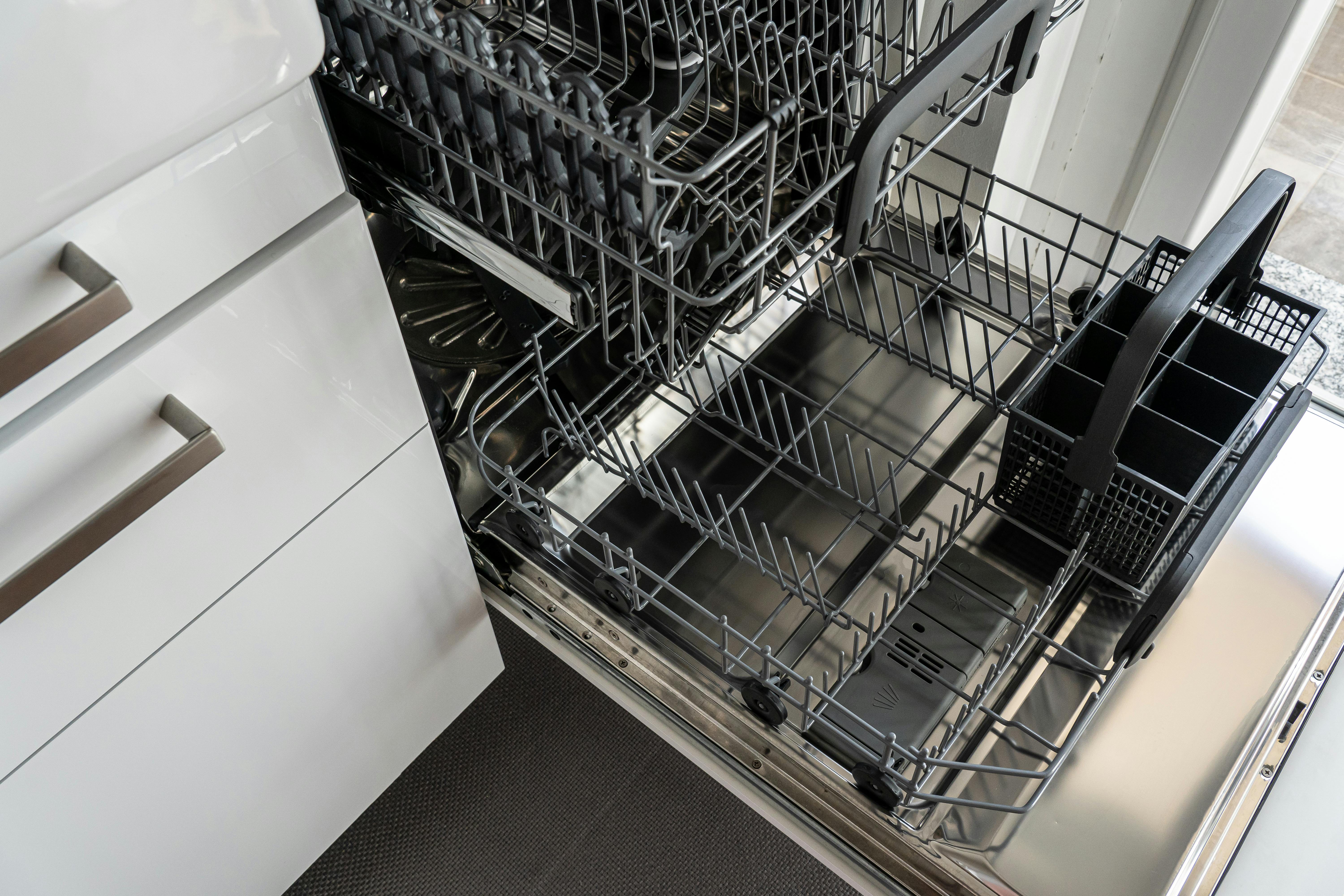 Dishwashing setup near sink
